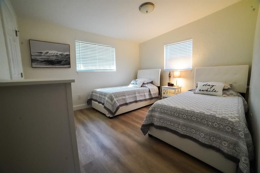 For Rent: $3,350 (4 beds, 2 baths, 1432 Square Feet)