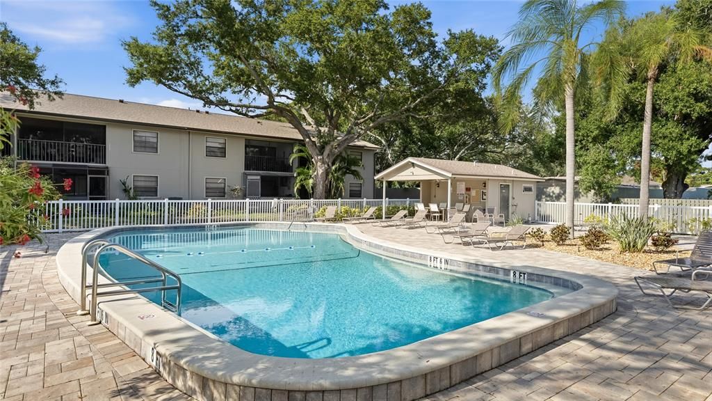 Active With Contract: $200,000 (2 beds, 2 baths, 1125 Square Feet)