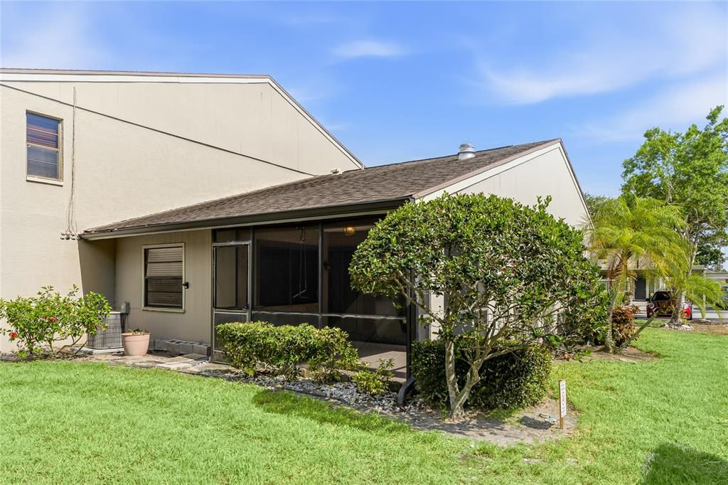 Active With Contract: $200,000 (2 beds, 2 baths, 1125 Square Feet)