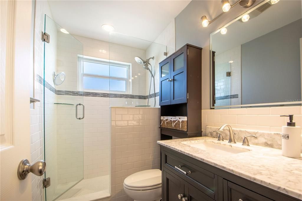 Activo con contrato: $229,500 (2 camas, 2 baños, 1250 Pies cuadrados)