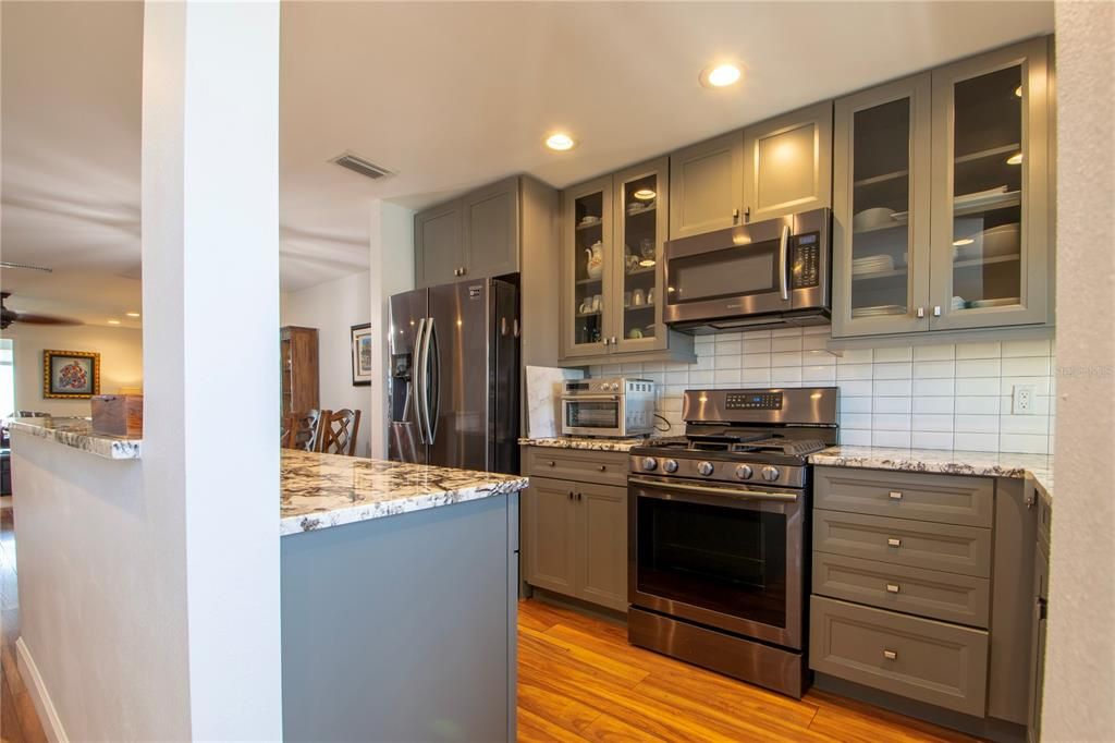 Activo con contrato: $229,500 (2 camas, 2 baños, 1250 Pies cuadrados)