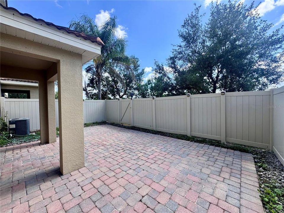 For Rent: $2,799 (3 beds, 2 baths, 1752 Square Feet)