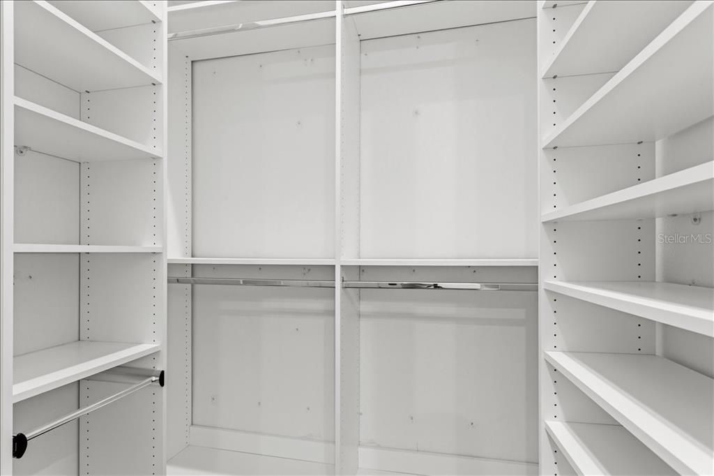 На продажу: $1,225,000 (5 спален, 5 ванн, 5087 Квадратных фут)