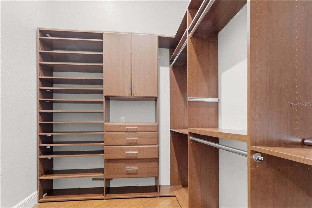 На продажу: $1,225,000 (5 спален, 5 ванн, 5087 Квадратных фут)