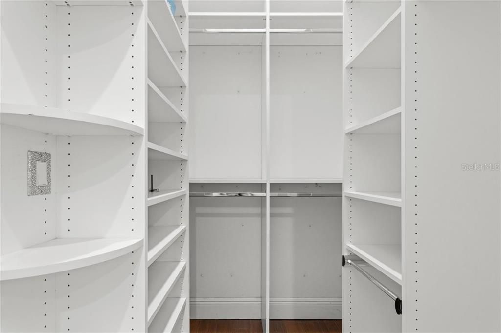 На продажу: $1,225,000 (5 спален, 5 ванн, 5087 Квадратных фут)