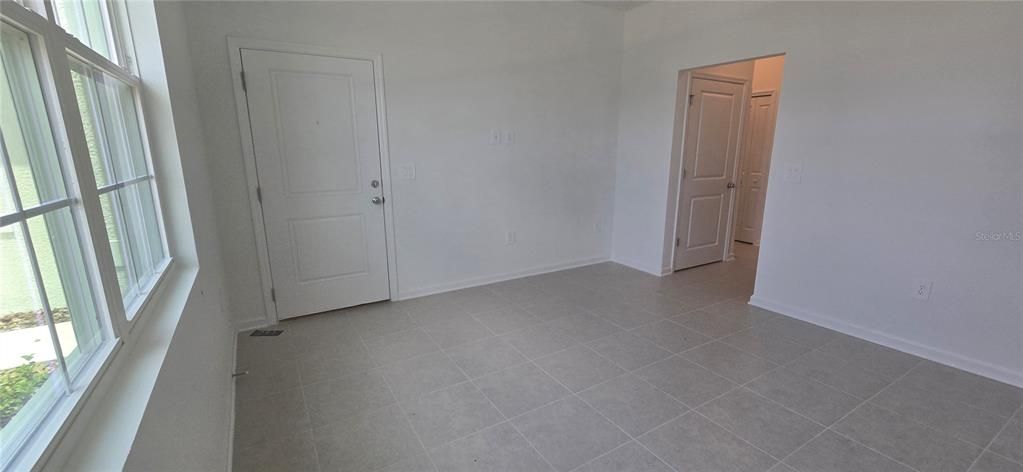 For Rent: $2,000 (4 beds, 3 baths, 2109 Square Feet)