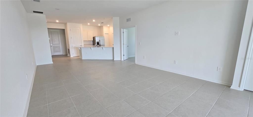 For Rent: $2,000 (4 beds, 3 baths, 2109 Square Feet)