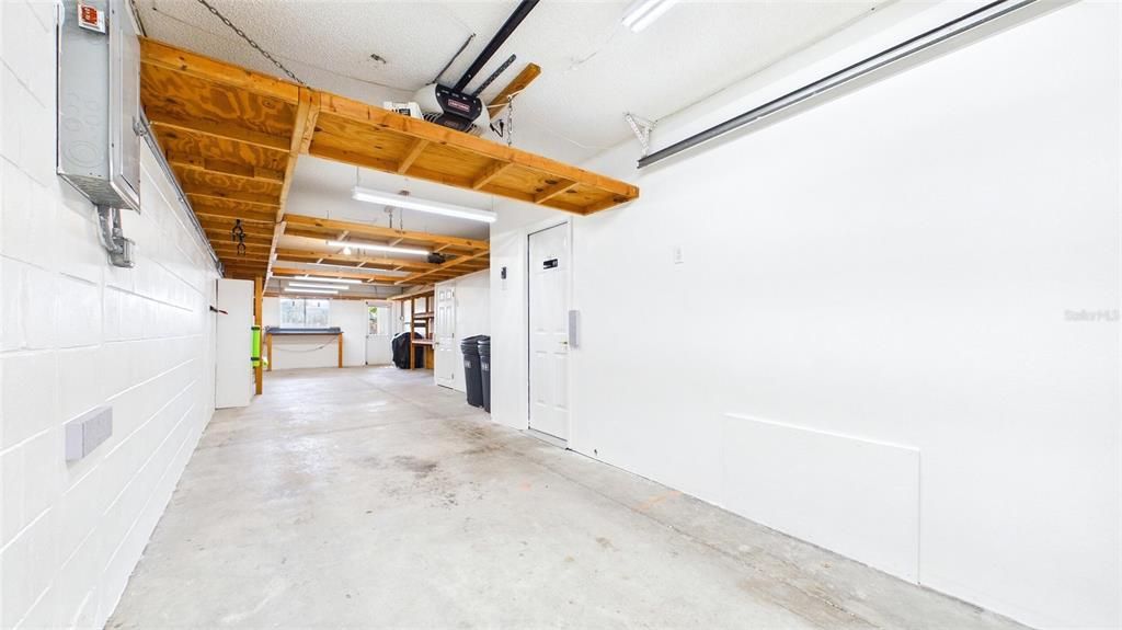 En Venta: $739,000 (3 camas, 3 baños, 1585 Pies cuadrados)