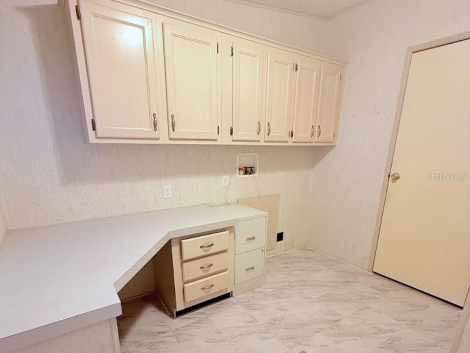 На продажу: $258,900 (3 спален, 2 ванн, 1334 Квадратных фут)