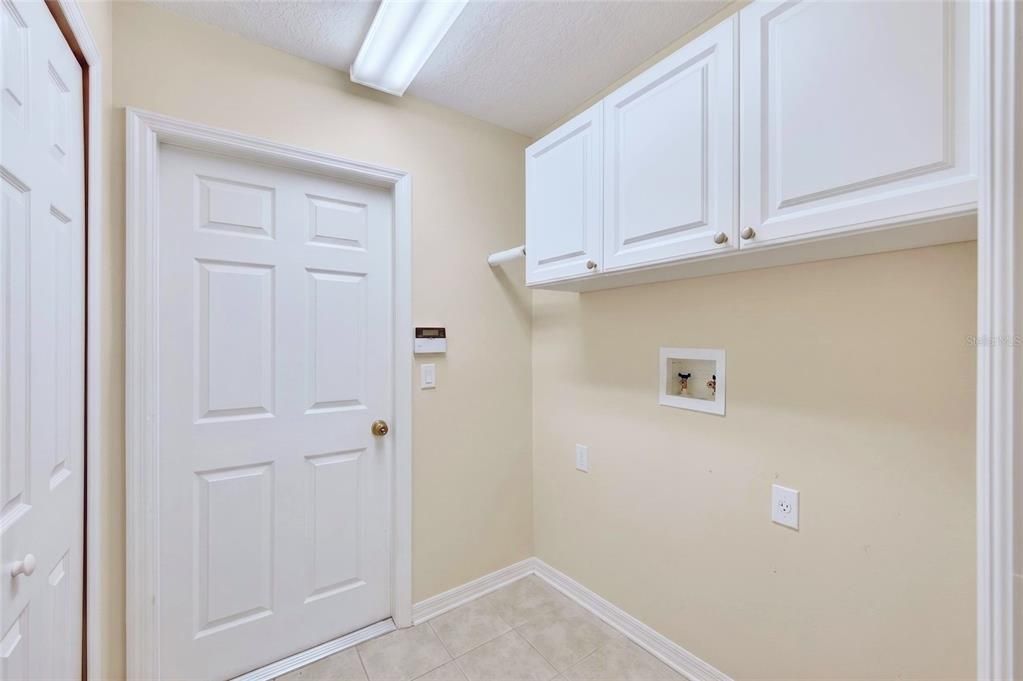 Active With Contract: $369,900 (3 beds, 2 baths, 1677 Square Feet)