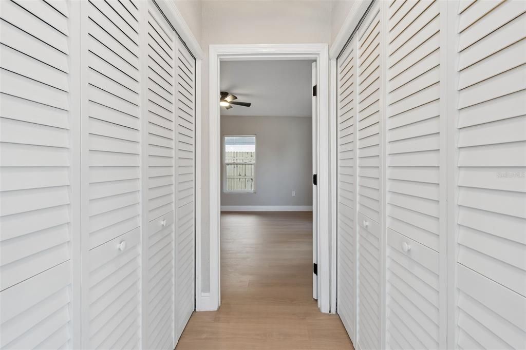 Activo con contrato: $385,000 (3 camas, 2 baños, 1206 Pies cuadrados)