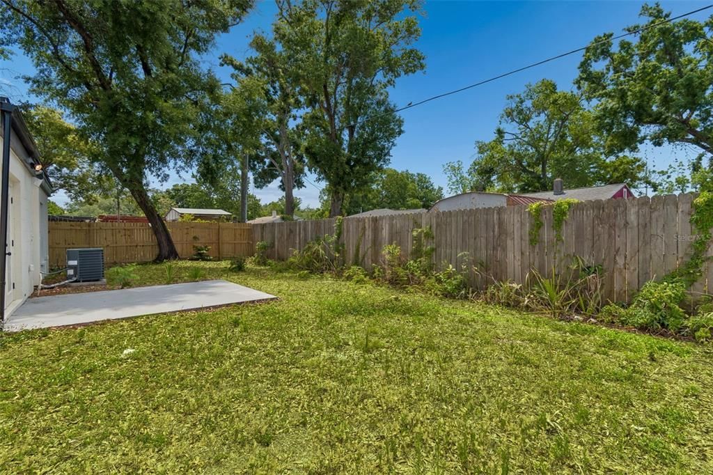 Activo con contrato: $385,000 (3 camas, 2 baños, 1206 Pies cuadrados)