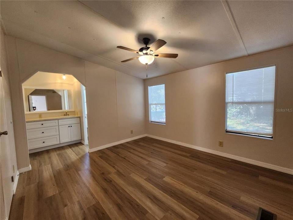 En Venta: $174,900 (3 camas, 2 baños, 1152 Pies cuadrados)