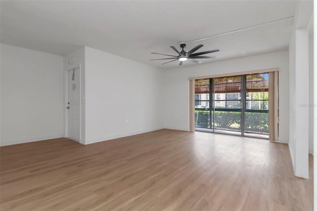 На продажу: $229,000 (3 спален, 2 ванн, 1396 Квадратных фут)