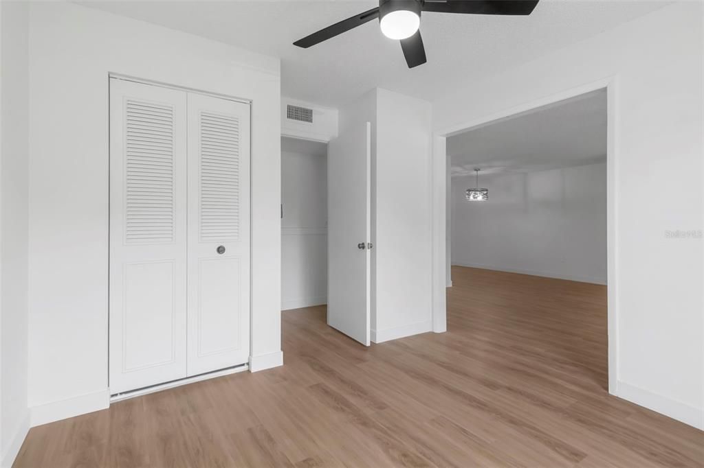 На продажу: $229,000 (3 спален, 2 ванн, 1396 Квадратных фут)