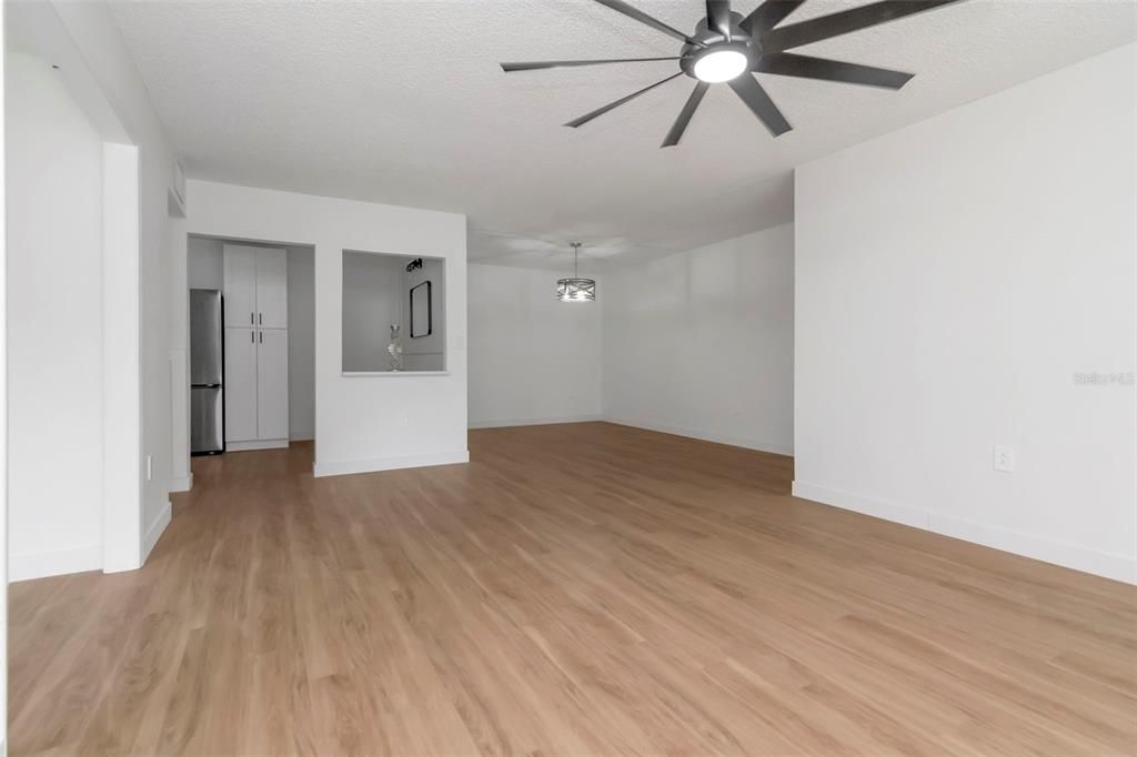На продажу: $229,000 (3 спален, 2 ванн, 1396 Квадратных фут)