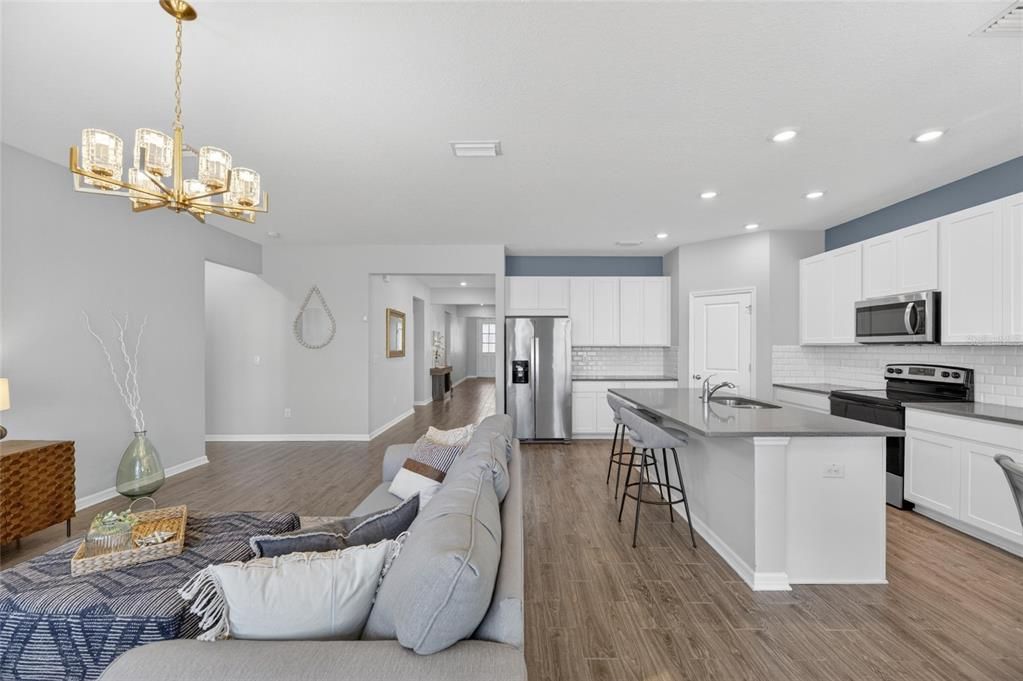 For Sale: $424,900 (4 beds, 2 baths, 2340 Square Feet)