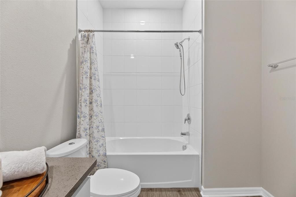 For Sale: $424,900 (4 beds, 2 baths, 2340 Square Feet)