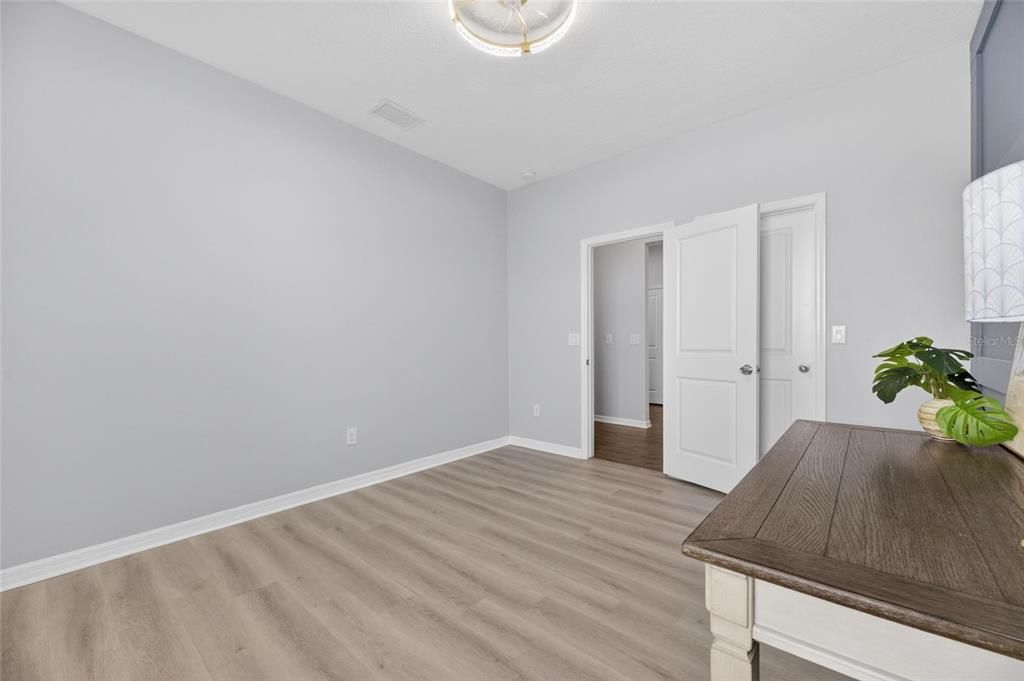 For Sale: $424,900 (4 beds, 2 baths, 2340 Square Feet)