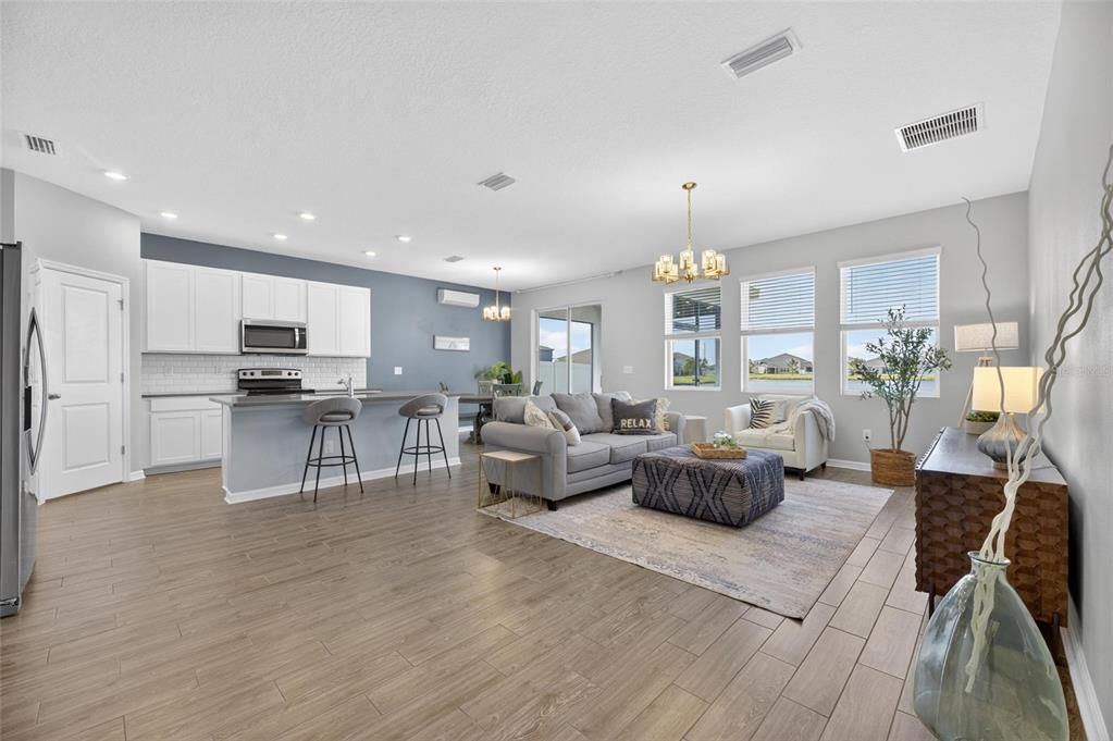 For Sale: $424,900 (4 beds, 2 baths, 2340 Square Feet)