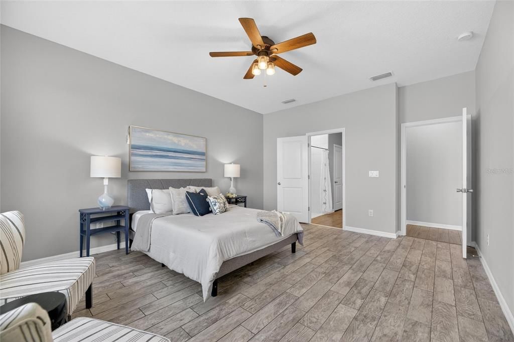 For Sale: $424,900 (4 beds, 2 baths, 2340 Square Feet)