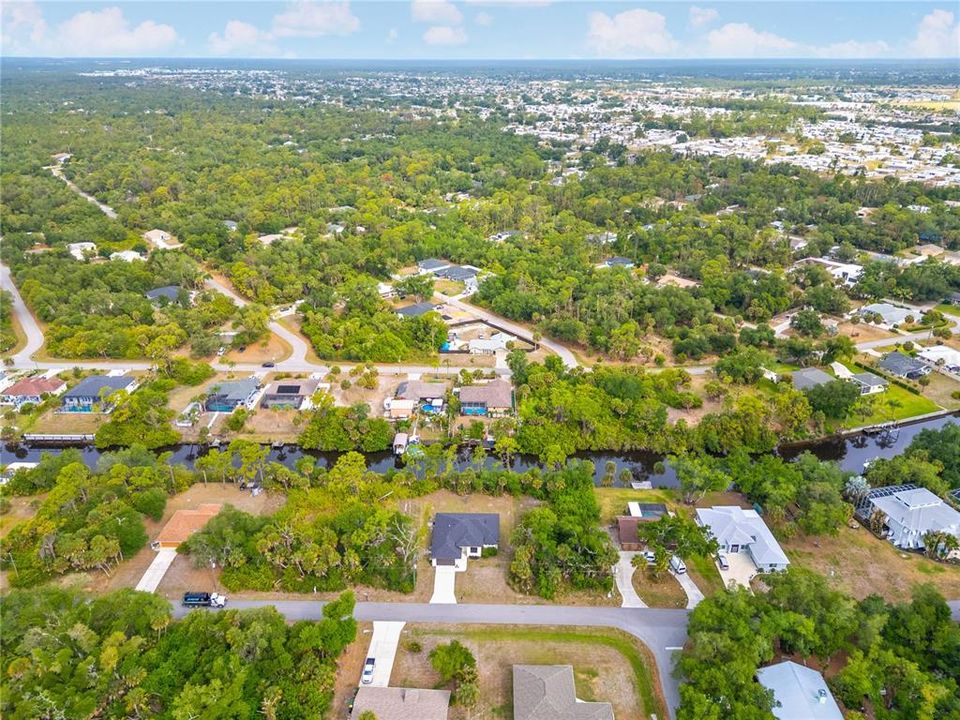 En Venta: $550,000 (4 camas, 2 baños, 1878 Pies cuadrados)