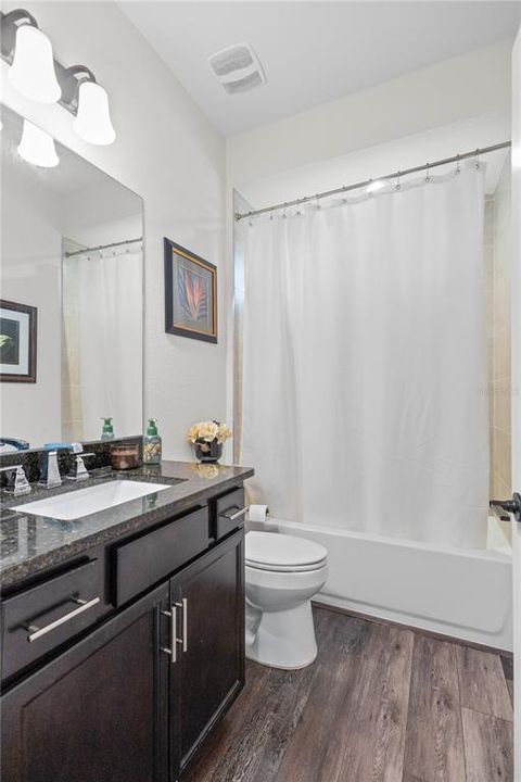 En Venta: $550,000 (4 camas, 2 baños, 1878 Pies cuadrados)
