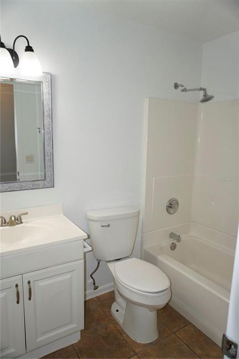 Activo con contrato: $272,000 (3 camas, 2 baños, 1116 Pies cuadrados)