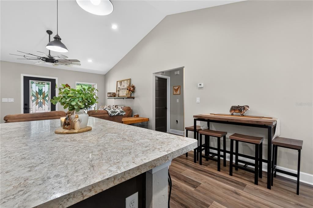 Active With Contract: $317,400 (3 beds, 2 baths, 1156 Square Feet)