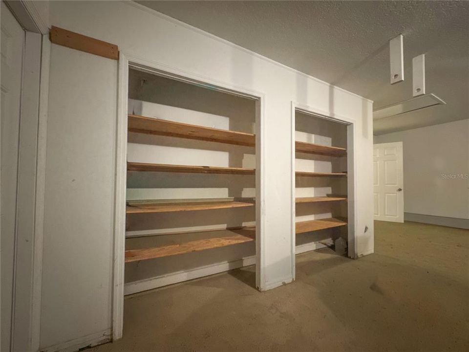 Activo con contrato: $447,500 (4 camas, 2 baños, 2188 Pies cuadrados)