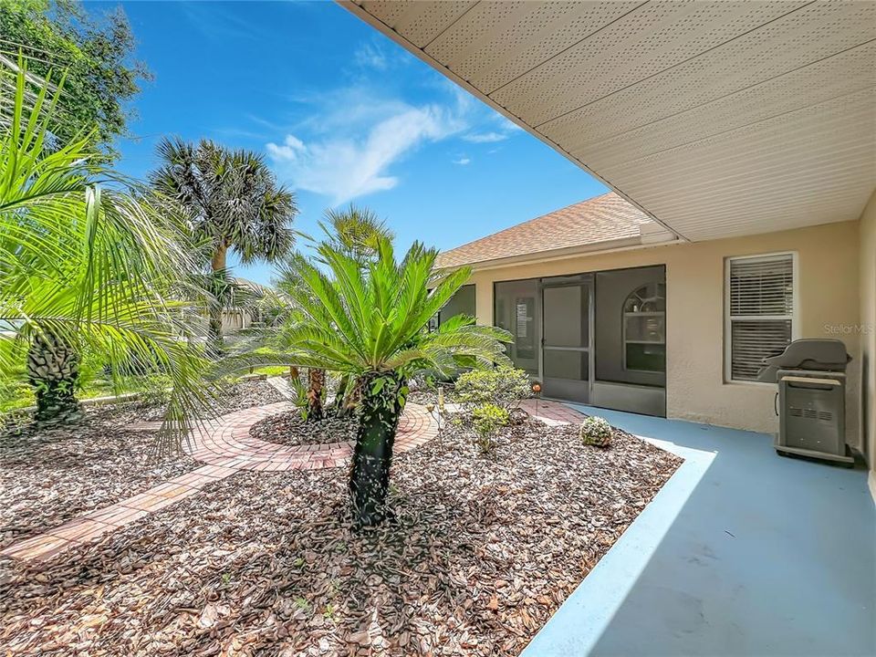 Active With Contract: $489,000 (4 beds, 3 baths, 2295 Square Feet)