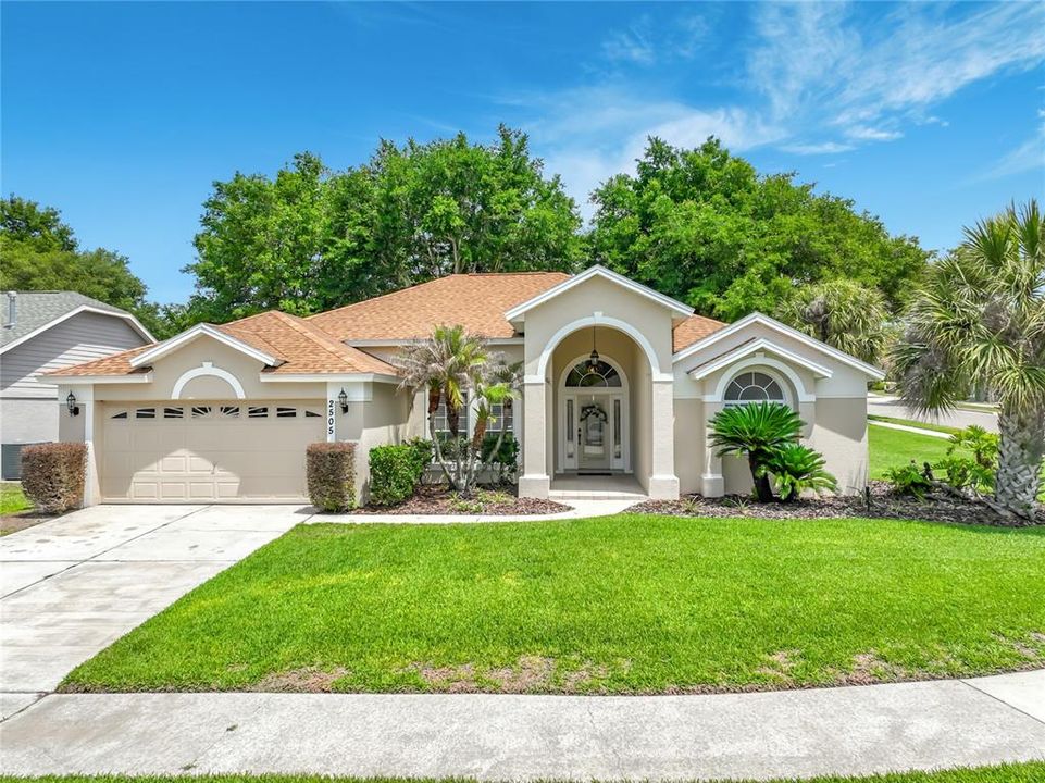 Active With Contract: $489,000 (4 beds, 3 baths, 2295 Square Feet)