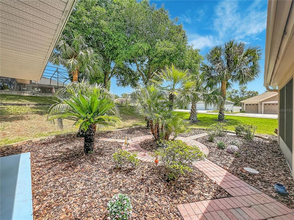 Active With Contract: $489,000 (4 beds, 3 baths, 2295 Square Feet)