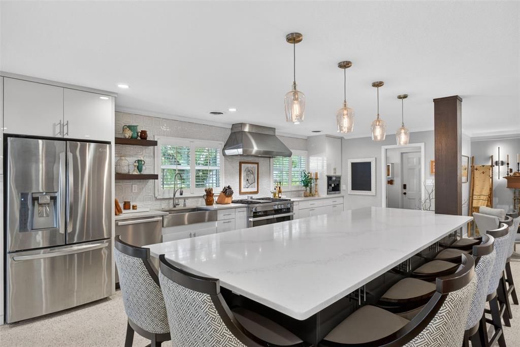 Active With Contract: $975,000 (3 beds, 2 baths, 2640 Square Feet)