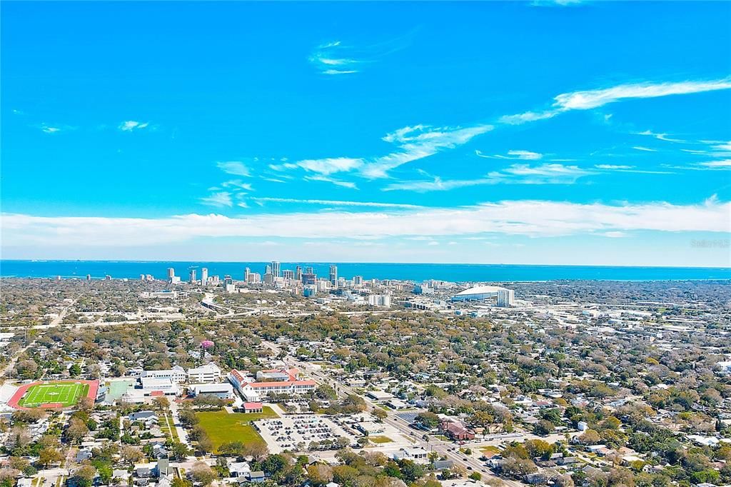 For Sale: $250,000 (1 beds, 1 baths, 1060 Square Feet)