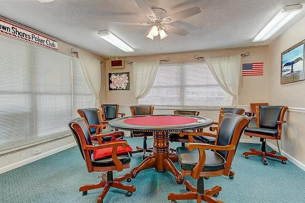 For Sale: $250,000 (1 beds, 1 baths, 1060 Square Feet)