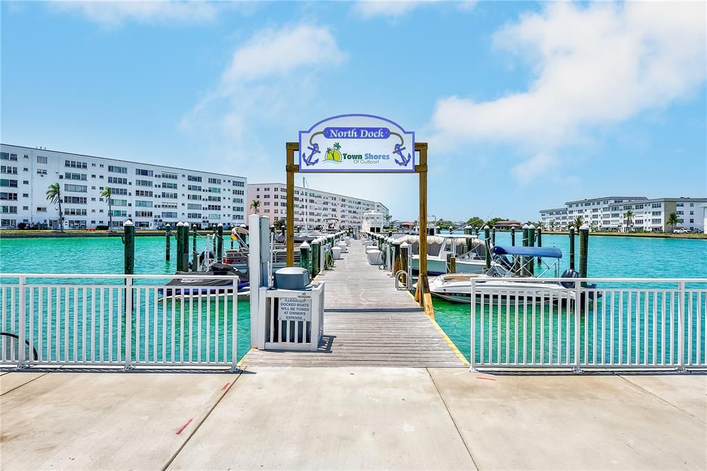 For Sale: $250,000 (1 beds, 1 baths, 1060 Square Feet)
