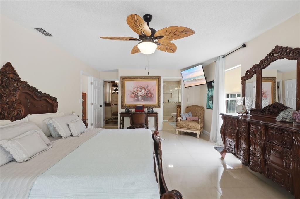 For Sale: $1,099,900 (4 beds, 3 baths, 2164 Square Feet)
