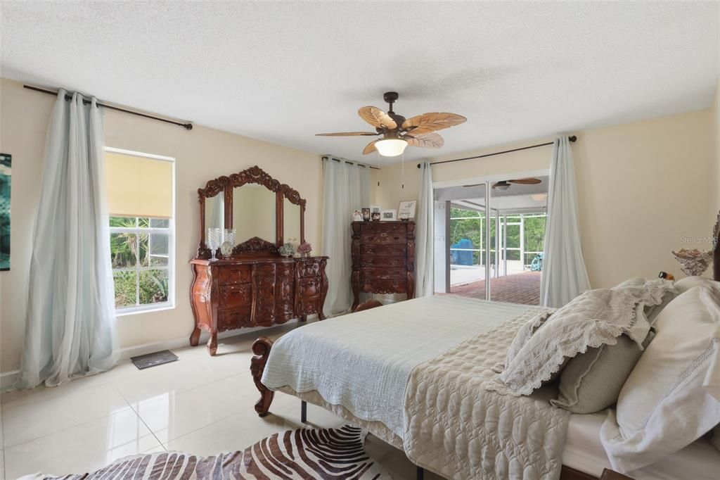 For Sale: $1,099,900 (4 beds, 3 baths, 2164 Square Feet)