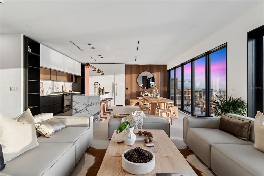 На продажу: $5,995,000 (5 спален, 4 ванн, 4284 Квадратных фут)
