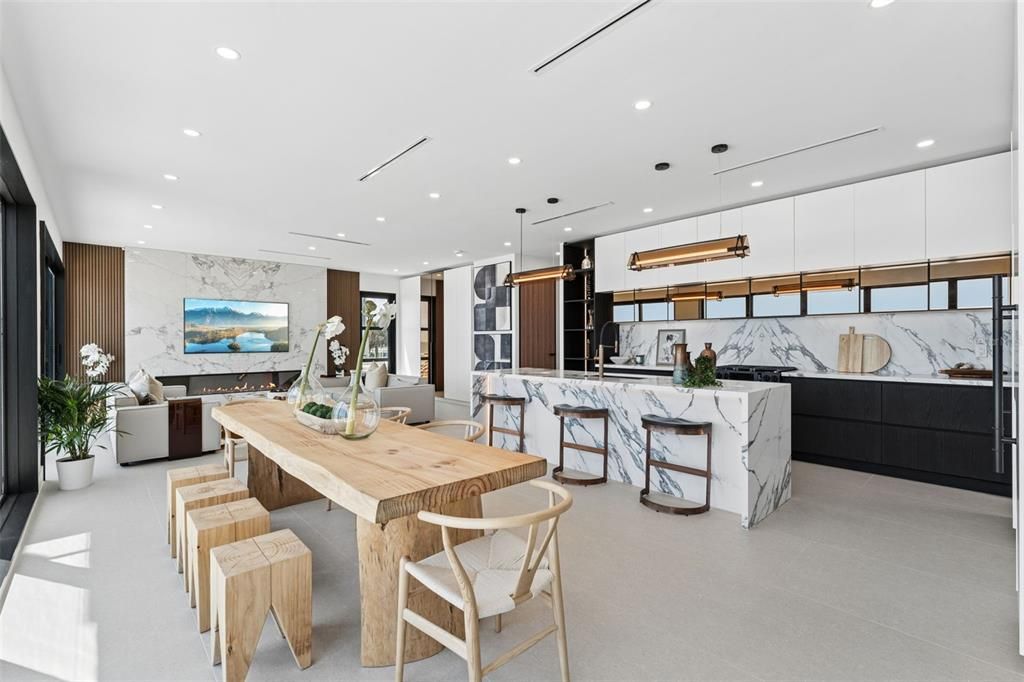 На продажу: $5,995,000 (5 спален, 4 ванн, 4284 Квадратных фут)