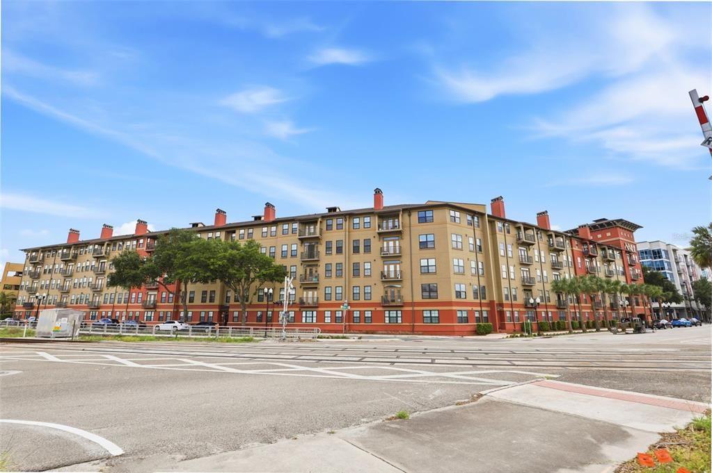 На продажу: $179,000 (1 спален, 1 ванн, 927 Квадратных фут)