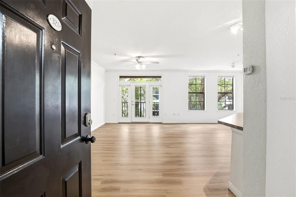 На продажу: $179,000 (1 спален, 1 ванн, 927 Квадратных фут)
