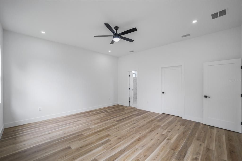 For Sale: $479,000 (3 beds, 2 baths, 2068 Square Feet)