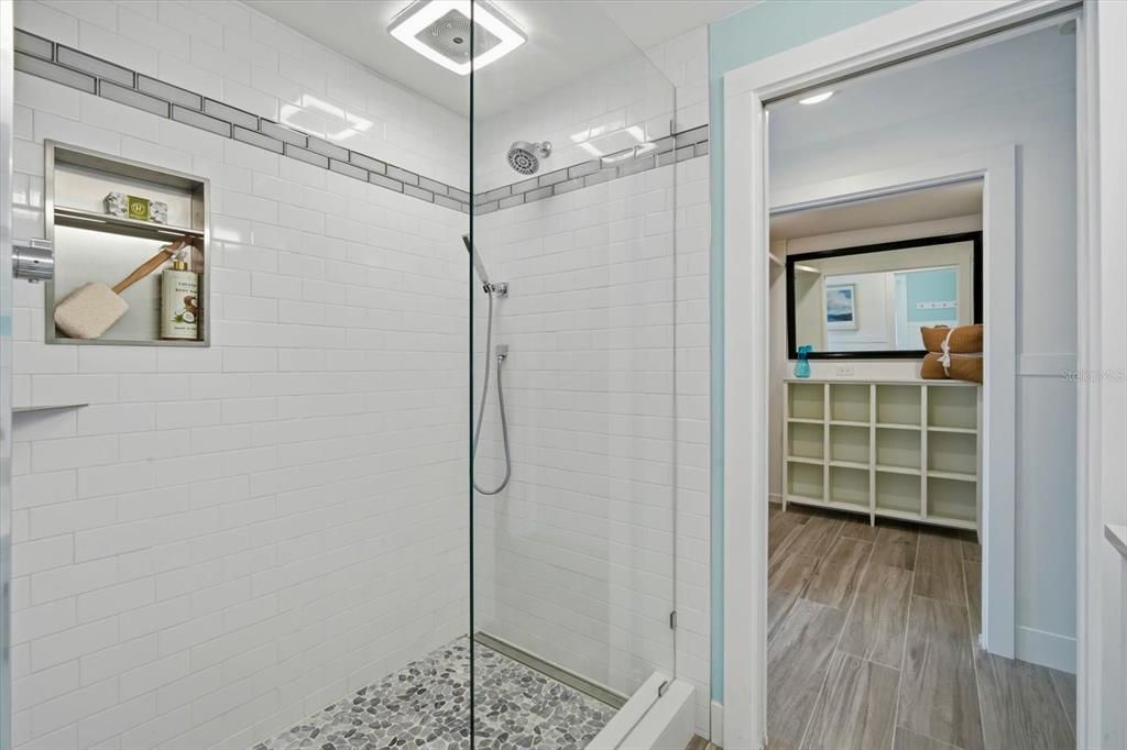 For Sale: $2,175,000 (3 beds, 3 baths, 2205 Square Feet)