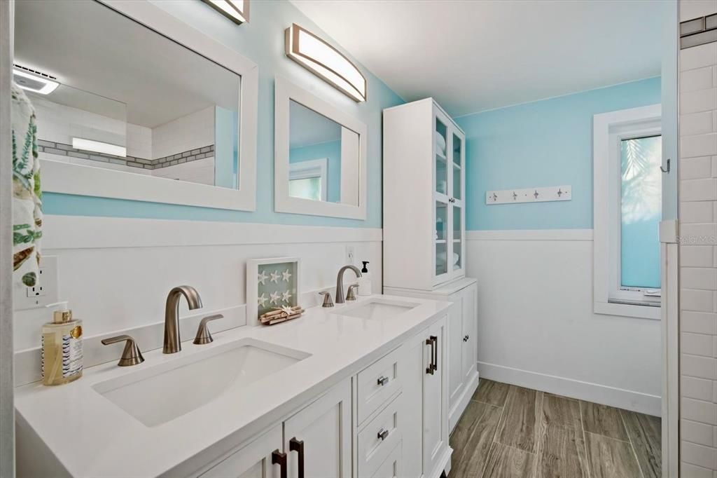 For Sale: $2,175,000 (3 beds, 3 baths, 2205 Square Feet)