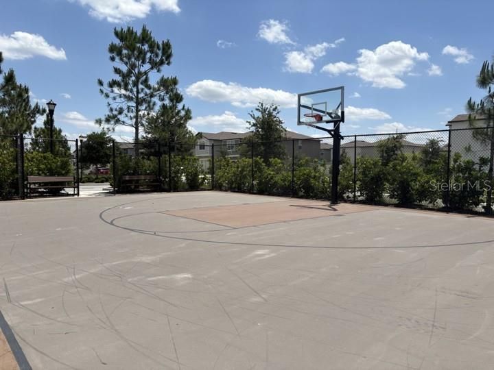 En Venta: $489,900 (5 camas, 3 baños, 3566 Pies cuadrados)