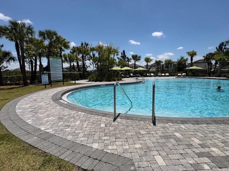 En Venta: $489,900 (5 camas, 3 baños, 3566 Pies cuadrados)