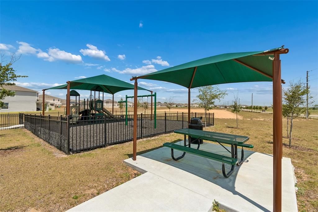 For Sale: $384,999 (5 beds, 3 baths, 2470 Square Feet)