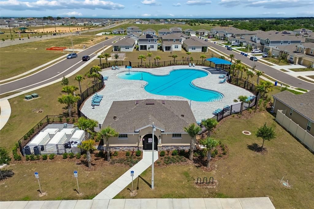 For Sale: $384,999 (5 beds, 3 baths, 2470 Square Feet)